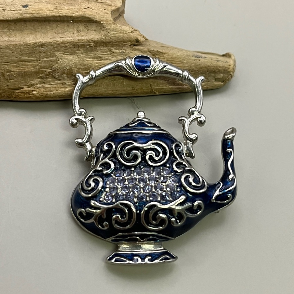 Vintage Purple and Silver Teapot Brooch - Picture 4 of 4